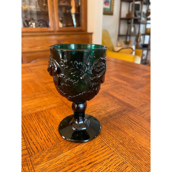 Madonna Inn Vintage Fenton goblet deep green - Picture 1 of 4